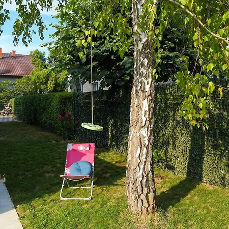 Mina Kladovo, 5-bedroom With Pool For Up To 12 People Kladovo