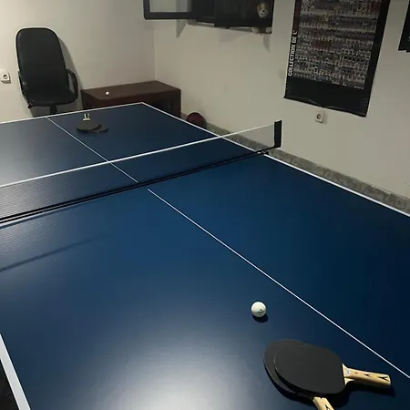 Villa Mina Kladovo, 5-bedroom With Pool For Up To 12 People *