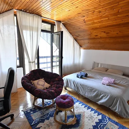 Mina Kladovo, 5-bedroom With Pool For Up To 12 People * Kladovo