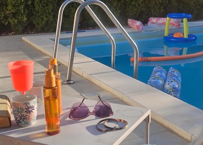 ヴィラ Mina Kladovo, 5-bedroom With Pool For Up To 12 People *