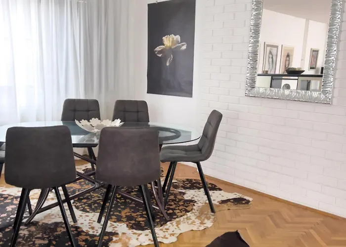 Mina Kladovo, 5-bedroom With Pool For Up To 12 People ヴィラ クラドヴォ